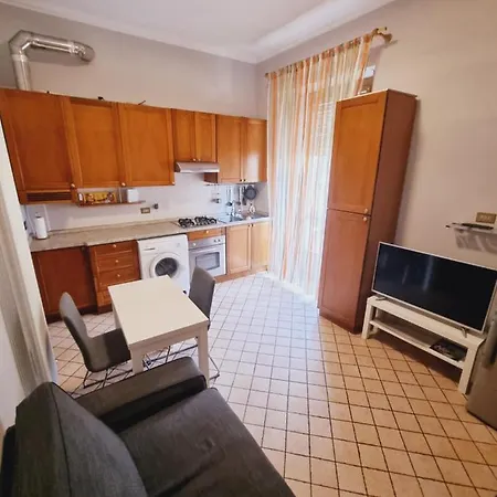 Apartment Classic Chic Bilocale Italia61. Turin